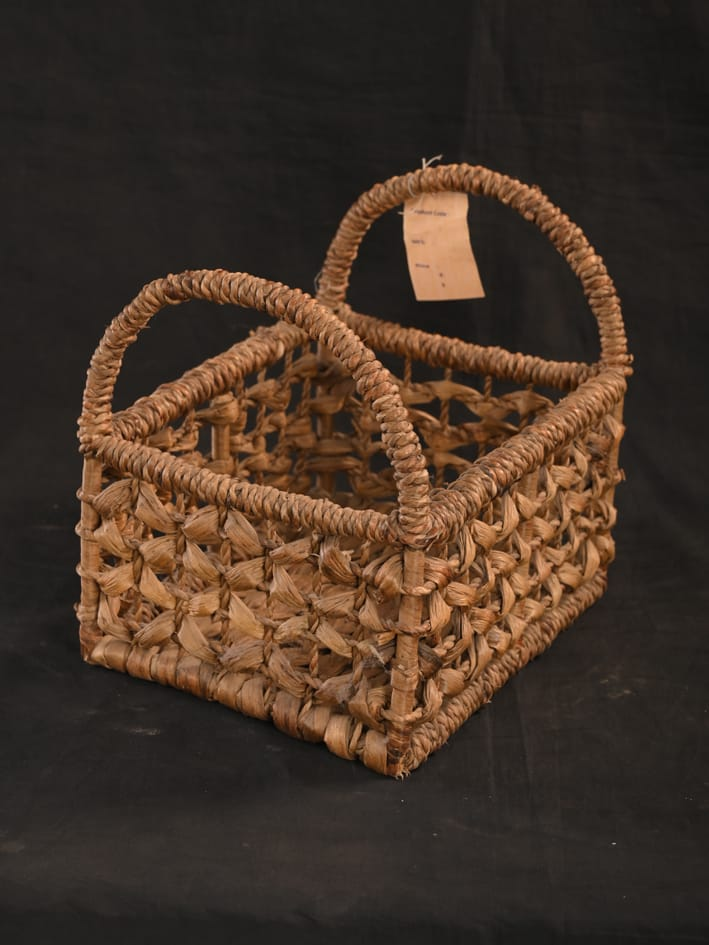 Storage basket